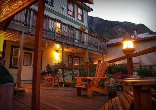Alaska'S Capital Inn Bed And Breakfast (Adults Only) Juneau Exterior photo